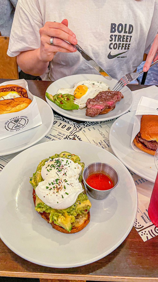 Todays mood is BRUNCH 😋 Whether you’re after a leisurely breakfast with friends or a quick lunch fix on your break, we have you covered. Head down to Bold Street or The Plaza and say hi to the team 👋🏼