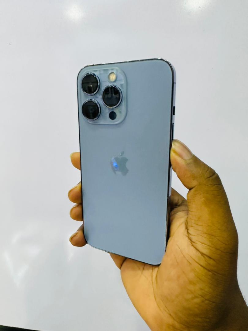 iPhone 13 Pro 256GB FACE ID ✅ at only 1.980000ugx call or text 0788 425486 #cleantech