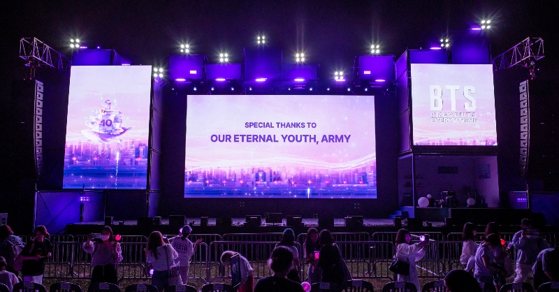 _candyclover's tweet photo. BTS 10th Anniversary FESTA @ Yeouido Sketch

หนึ่งวันที่เป็นเหมือนของขวัญ 
แด่วันเวลาที่ก้าวเดินมาด้วยกัน 
และวันเวลาที่จะก้าวเดินไปด้วยกัน💜

#2023BTSFESTA #BTS10thAnniversary
#2023BTSFESTAatYeouido