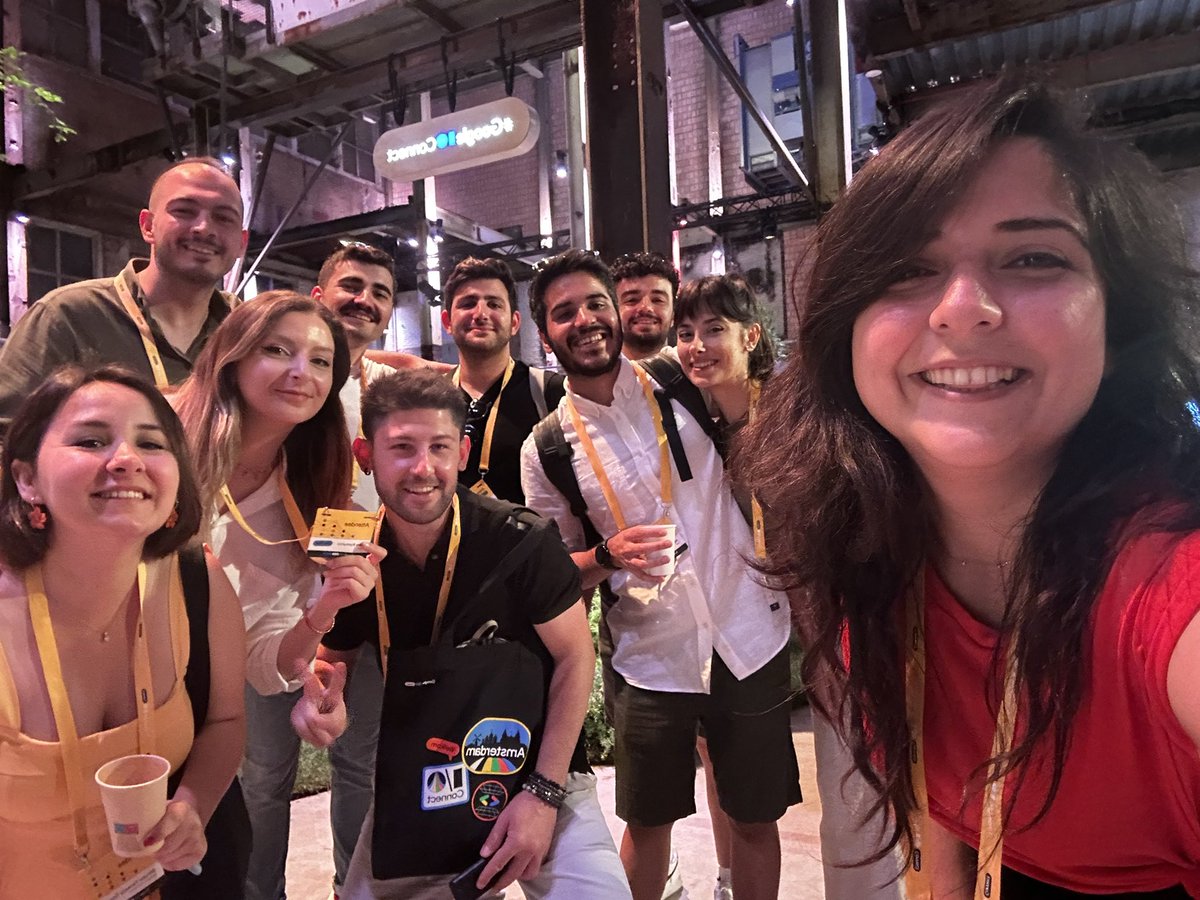 I can't express enough how much I love being part of this amazing team! You're welcome to join and say hi! 💙