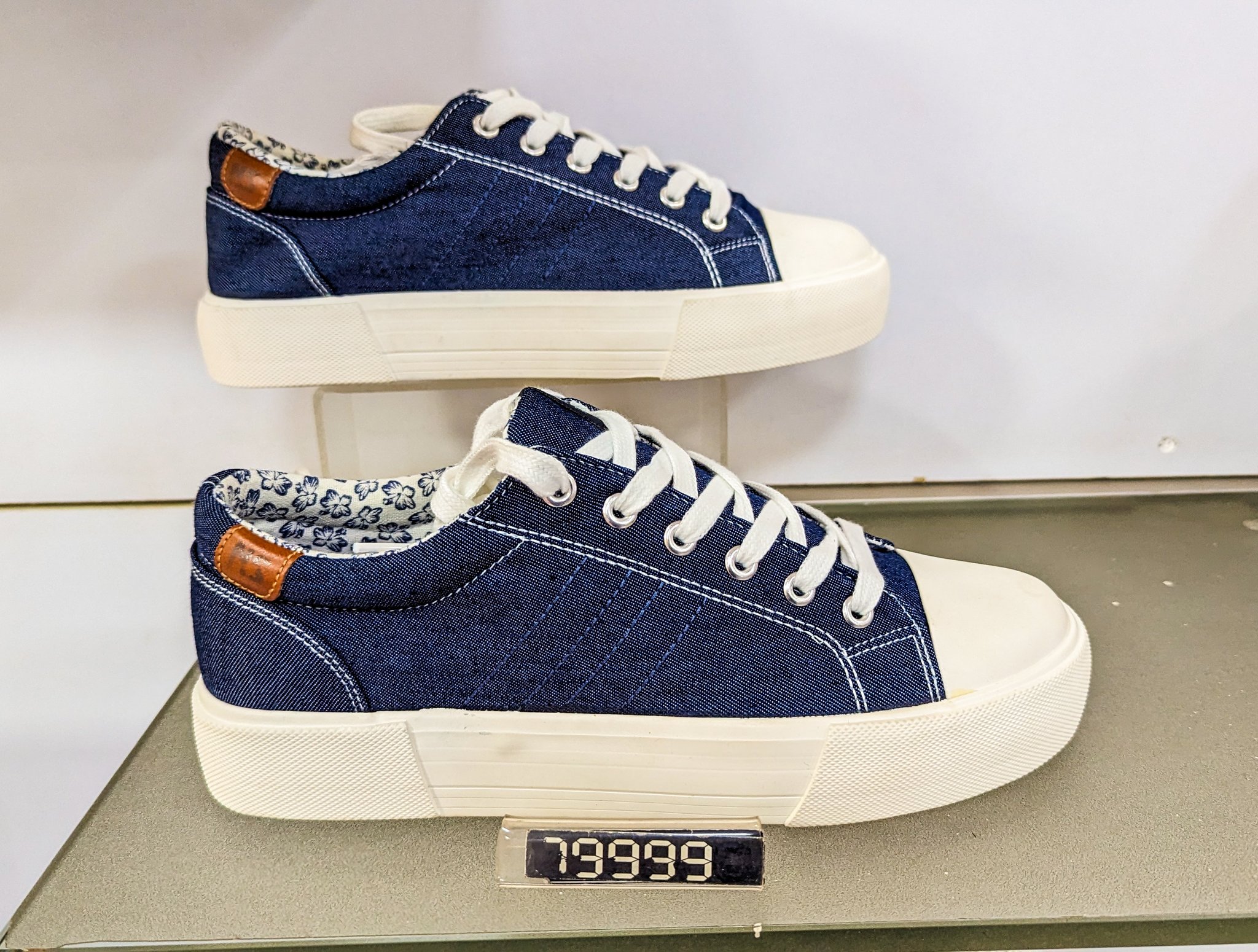 Bata converse shop