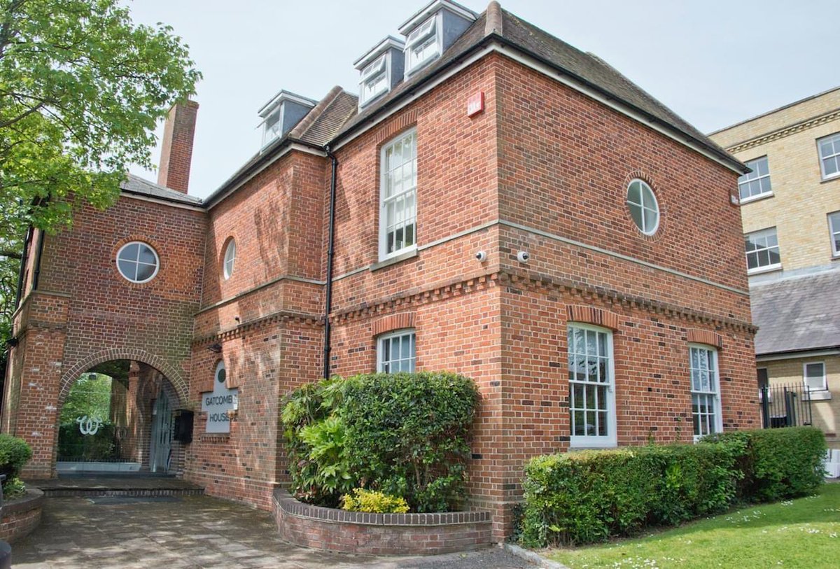 Gatcombe House tweet media