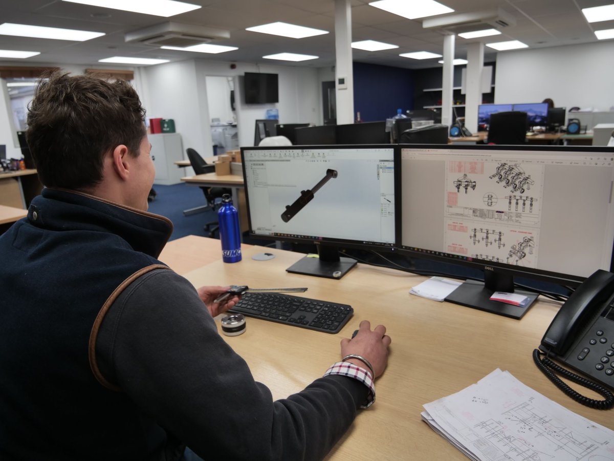 WeAreLandbased's tweet photo. Interested in Engineering? Considering a Degree?
Consider a Degree in Agricultural Engineering, the perfect route in to a career in land-based engineering
#degree #engineering #agirculturalengineering #landbasedengineering
https://t.co/wpP1g4nvPy https://t.co/Wj2lRvGuvf