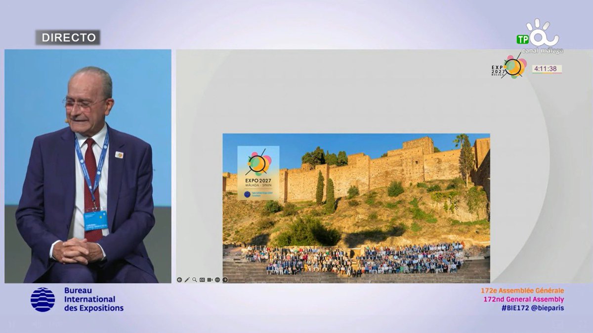 Málaga Digital (@malagadigitaleu) on Twitter photo Desde #MálagaDigital y el tejido empresarial representado en la foto que hay junto a nuestro alcalde, <a href="/pacodelatorrep/">Paco de la Torre</a> en esta imagen, apoyamos enérgicamente la candidatura de Málaga como sede de la #Expo2027.
<a href="/malaga_2027/">Malaga2027</a> Desde #MálagaDigital y el tejido empresarial representado en la foto que hay junto a nuestro alcalde, <a href="/pacodelatorrep/">Paco de la Torre</a> en esta imagen, apoyamos enérgicamente la candidatura de Málaga como sede de la #Expo2027.
<a href="/malaga_2027/">Malaga2027</a>