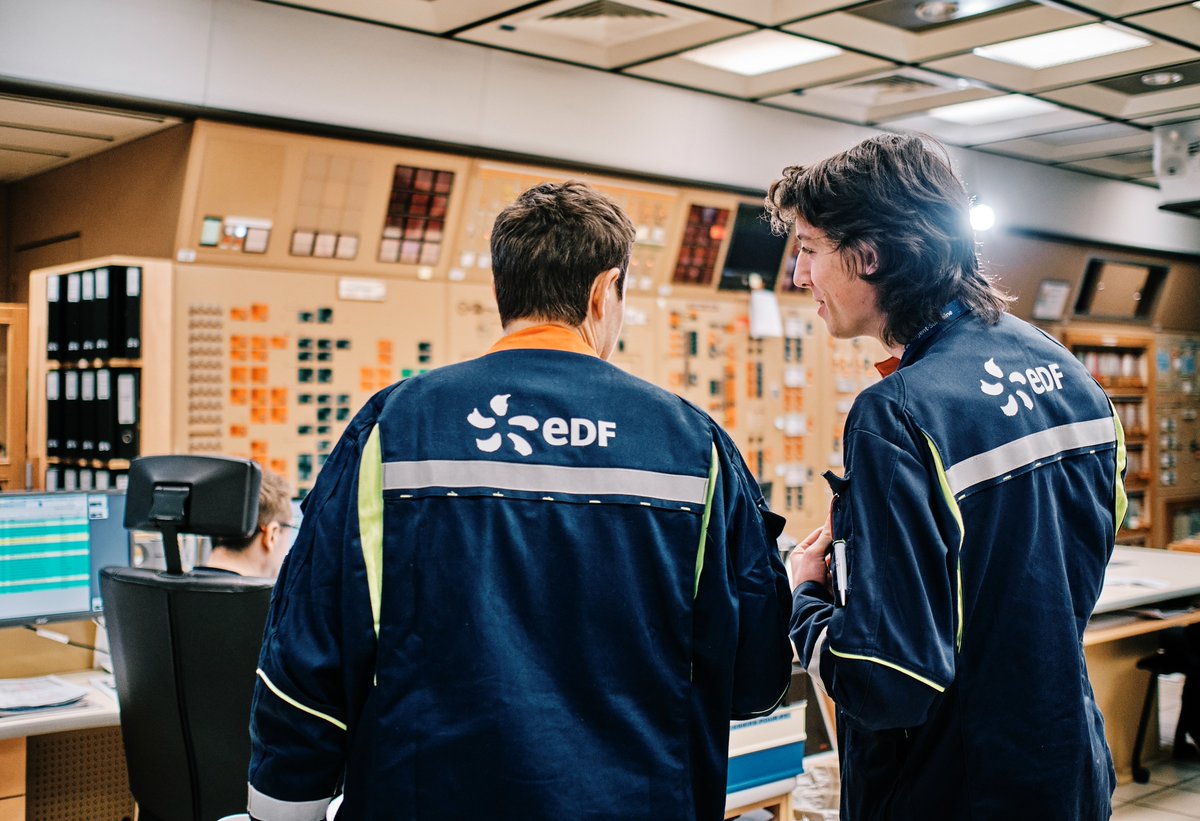 🎓  Vous êtes jeunes diplômés ou étudiants ? Nous avons encore 19 offres d'emploi en #CDI ou en #alternance à la centrale de Gravelines. 
📢  Ingénieurs et techniciens sont recherchés !
👇   Pour rejoindre l'aventure bas carbone des énergéticiens : edf.fr/edf-recrute/re…