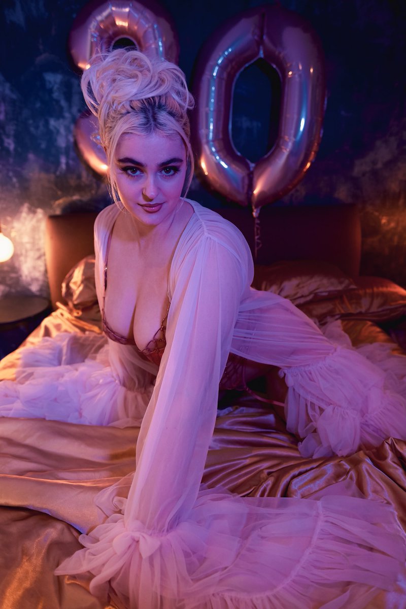 Stefania Ferrario on Twitter "30 🎉"