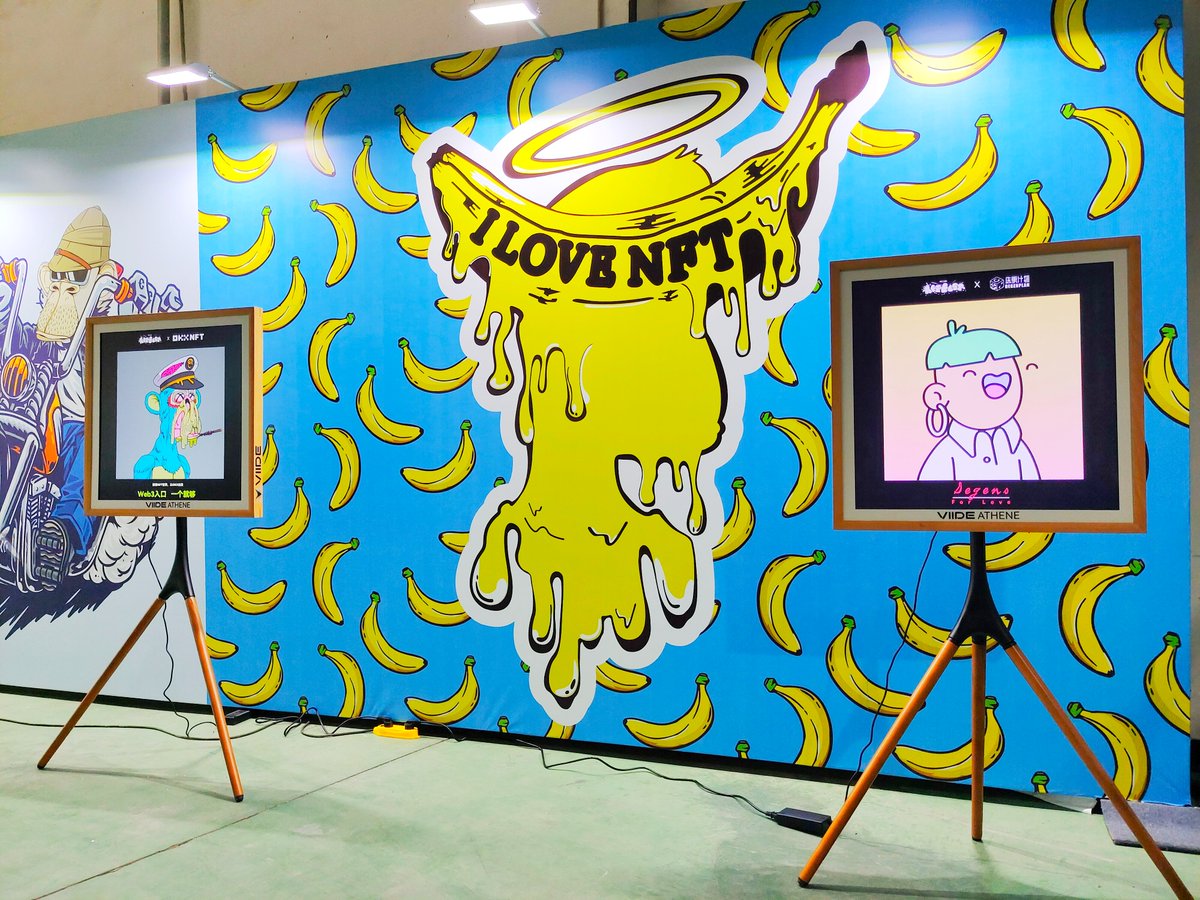 OddOwlClub's tweet photo. 🖼Check out this mind-blowing #VIIDE gallery at CDC @NFTfest_ !
Step into the digital wonderland🔥Get ready to immerse yourself in the world of NFTs.@BoredApeYC @doodles @cryptopunks @MeebitsNFTs @okxchinese @okx
#WEloveNFT #NFTfest #NFTdisplay https://t.co/LRsS59k8of