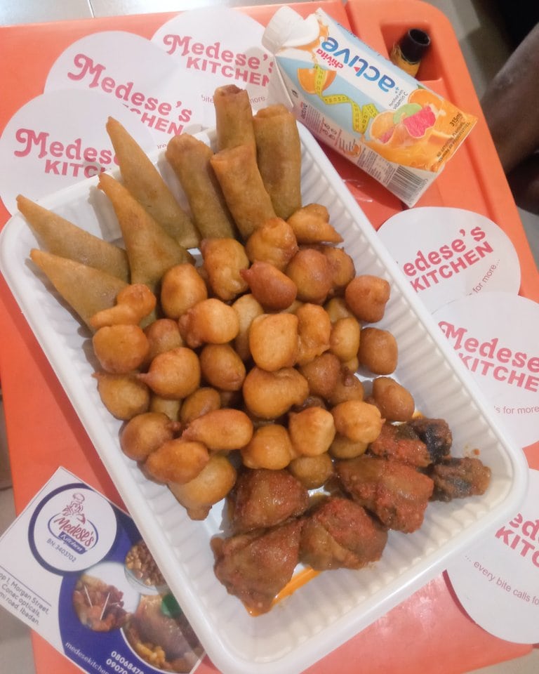 We are open✅

Order, refer and patronise us today. Be sure to get the best deal for all fingerfoods at Medese's Kitchen 💯

We are available for ileya (Eid el Kabir) deals too.

Location: Ringroad Ibadan.

#Vendorspototf #Onlinetradefair