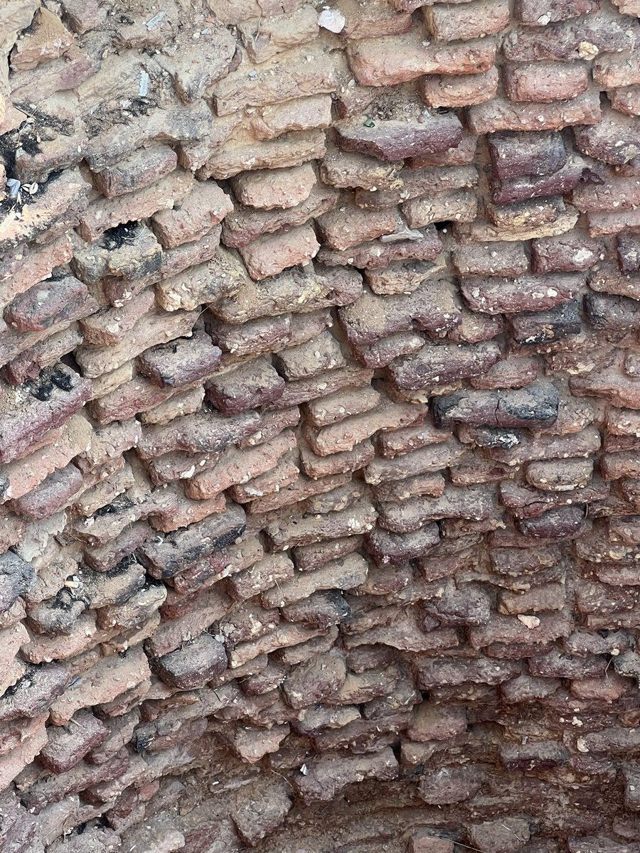 iamgurparvesh66's tweet photo. #Dagru #Moga 

We are Loosing one more Heritage Site

A Site Which has seen Many Kingdoms

Piyasa Khoo On Ventiletar https://t.co/e1AUInbn8B