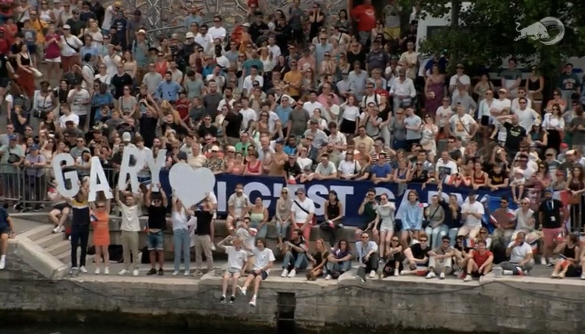 Aux français et française qui sont venus me soutenir à Paris ce week-end, merci beaucoup!!! 🙏