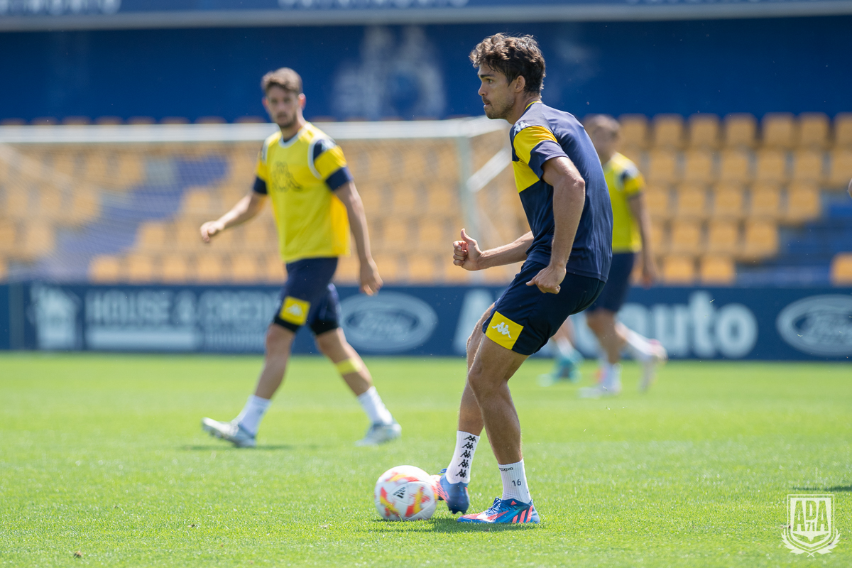 📷  <a href="/ribelles_10/">Ribelles10</a> 🟡 #ADAlcorcón 

#EmartSoccer #FamiliaEmartSoccer #SomosEmartSoccer