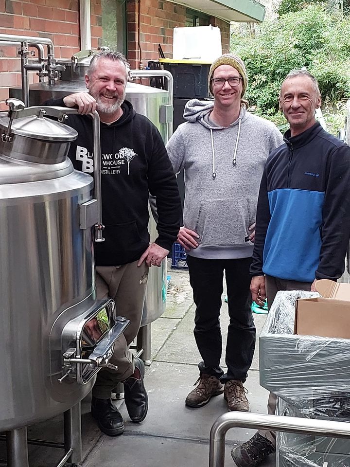 HelenLiu2018's tweet image. A new set of Tonsen equipment was installed in South Australia. TONSEN is committed to helping more customers brew more nice beer!

Email：helen@tonsenbrew.com

WhatsApp: +86 153 1556 2731

#tonsen #fermenter #beerbrewing #beer #brewingco #unitank #fv #cct #bbt #brewingequipment