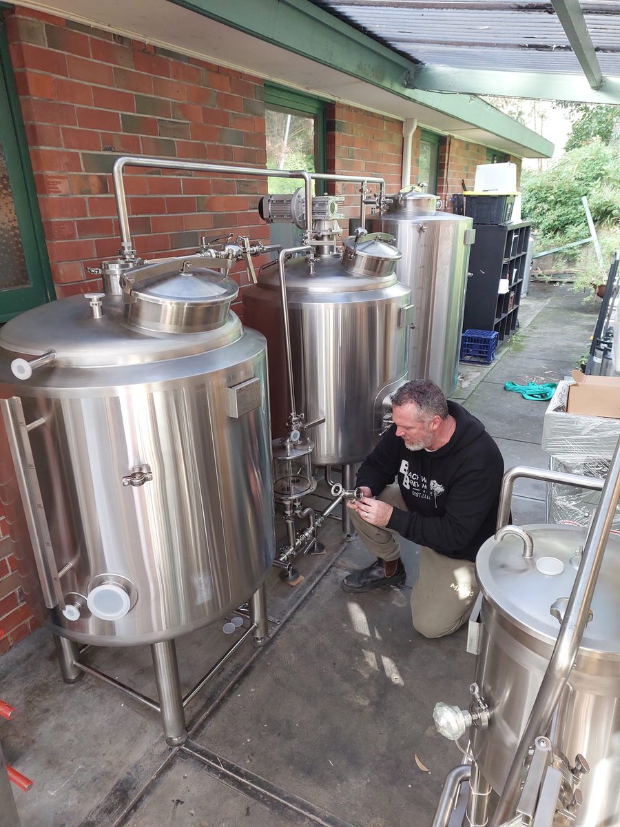 HelenLiu2018's tweet image. A new set of Tonsen equipment was installed in South Australia. TONSEN is committed to helping more customers brew more nice beer!

Email：helen@tonsenbrew.com

WhatsApp: +86 153 1556 2731

#tonsen #fermenter #beerbrewing #beer #brewingco #unitank #fv #cct #bbt #brewingequipment