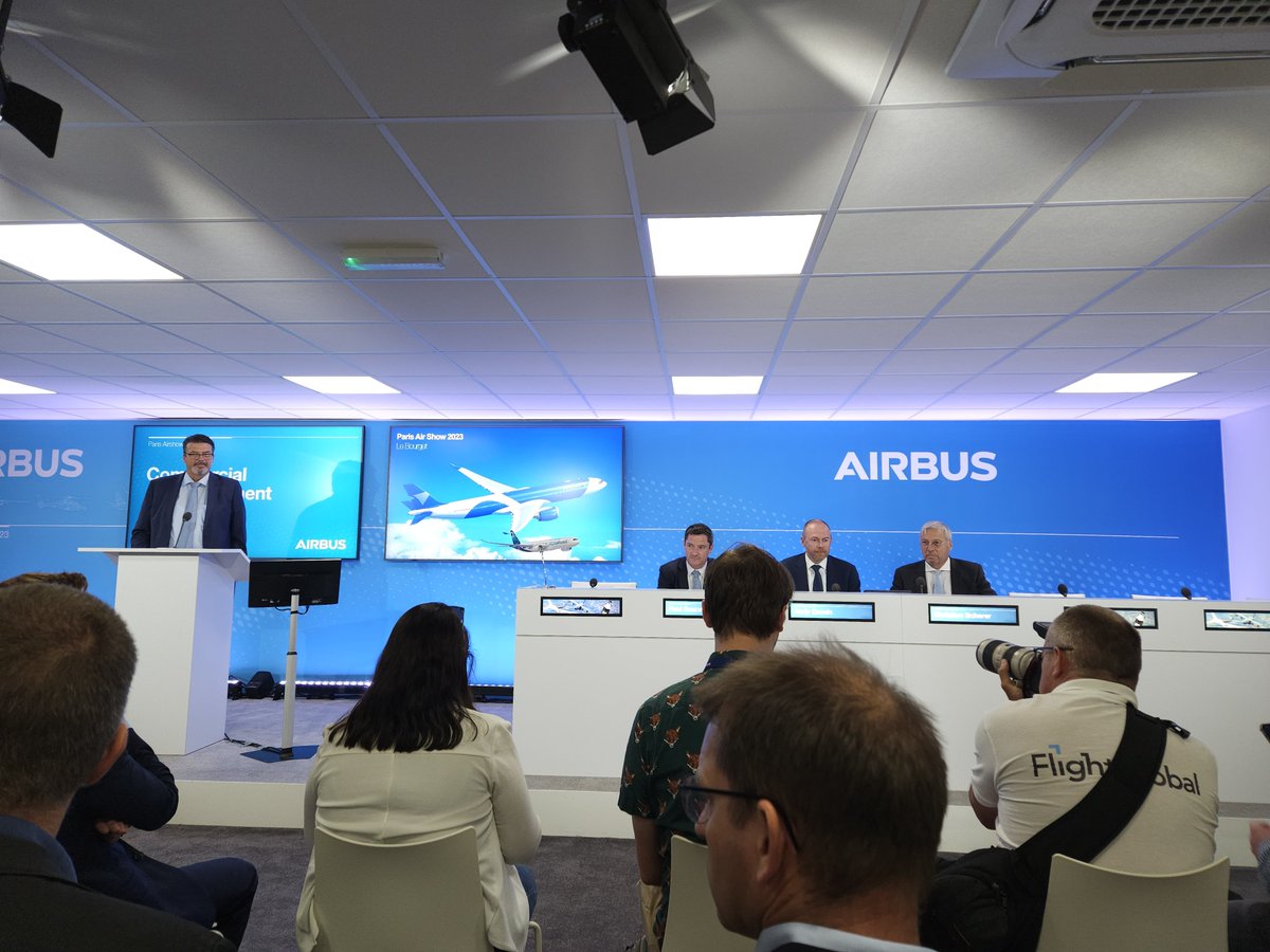 ⚠️ BREAKING ⚠️

@avolon_aero is placing an A330neo order with @Airbus ✈️

20 A330-900s will be delivered from 2026 onward 🛫

Follow for more #ParisAirShow2023 news! 🇨🇵