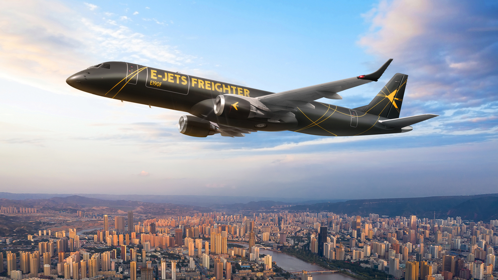 embraer's tweet photo. #NOTÍCIA | #Embraer e Lanzhou Group assinam acordo para 20 conversões de E-Jets para cargueiros. Leia notícia completa: https://t.co/0sw22MASWq #EmbraerStories #ParisAirShow #SalonduBourget #EmbraeratPAS23 #PAS23 https://t.co/rICL5Jgr27