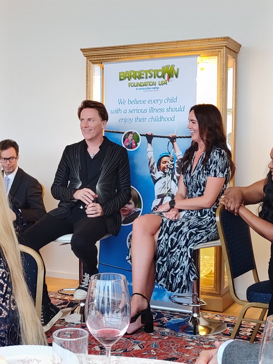 #Barretstown dinner at the Irish Consulate residence, Don O'Neill talks of his illustrious fashion career, kindness, creativity, return to Ireland & #Barretstown #Seriousfun for children challenged by illness. With Sophie Colgan, US Manager. TY CG Helena Nolan & Tony Dunne, BoI