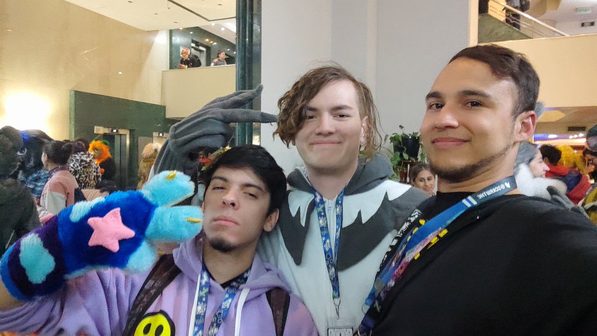 Uff habiéndome recuperado del viaje, es hora de compartir fotitos!!

Un millón de gracias a todos los que hicieron posible que la <a href="/FurFiesta/">Argentina FurFiesta (ArFF!)</a> fuese una experiencia fabulosa e inolvidable ❤️
Más les vale que los pueda volver a ver a todos para la siguiente edición ~