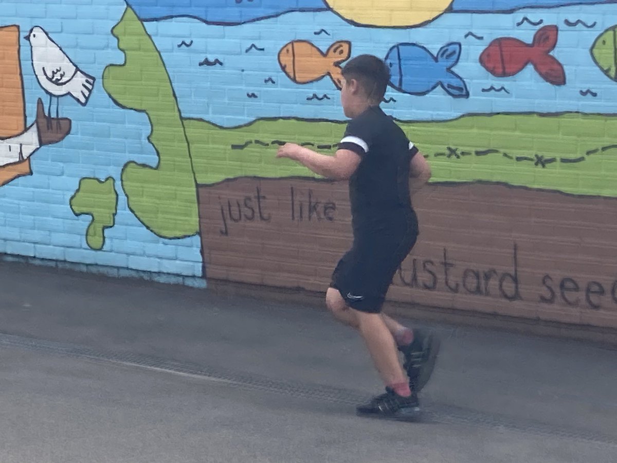 Daily mile time! 😁 #feelgoodweek