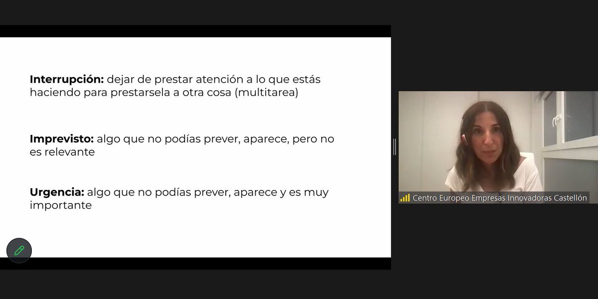 EuroFUE_UJI's tweet photo. En nuestra última sesión de mentorización @EcomayaProyecto 🐝 Marta Palomar nos hablaba de cómo plantear de manera eficaz la #productividad y la gestión del tiempo. Esta 5a sesión ha marcado el ecuador de las mentorizaciones, que retomaremos el próximo mes de Septiembre ☀️🙌 https://t.co/LmjD7zqrrf