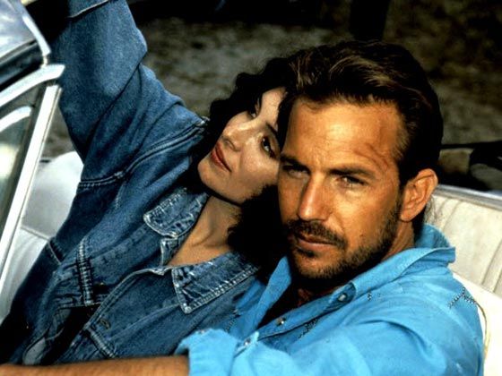#OnlyFilmTopics
Top 10 #TonyScott Films:
9. #Revenge (1990).
A retired US Navy pilot (#KevinCostner) comes to Mexico, where he falls in love with the wife (#MadeleineStowe) of a powerful businessman. The consequences will be cruel and unforeseen.
Have you seen this romantic film?