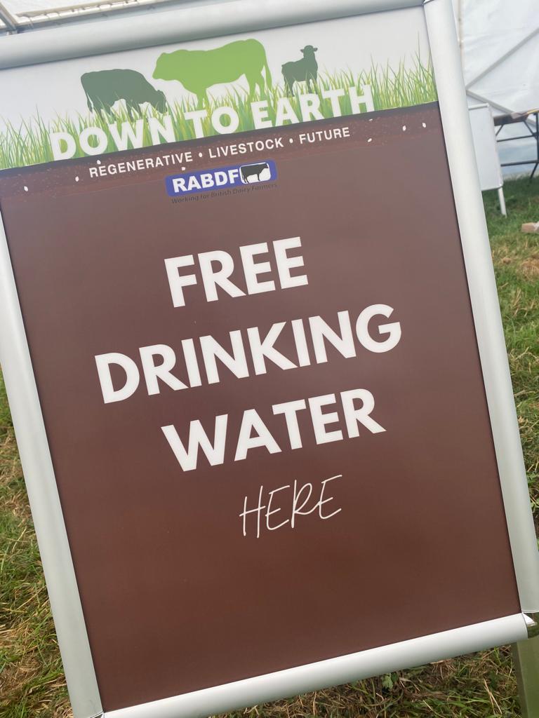 It's a hot one today at #d2e23 South at Rushywood Farm. Make sure you stay hydrated with free water situated across the site. Keep a look out for these signs highlighting the watering holes. #teamdairy @BakersofHP #regenerativefarming #regenag