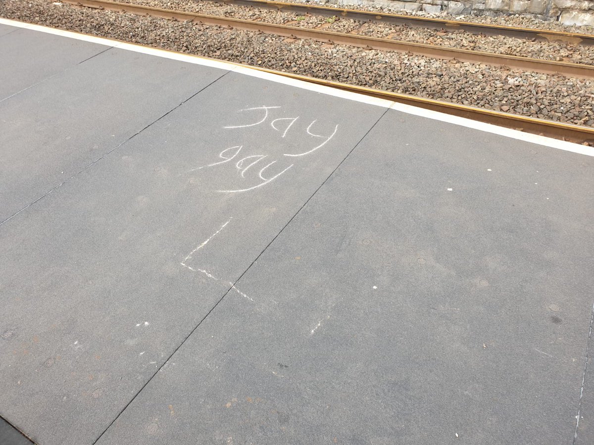 SettleCarlisle's tweet photo. Mindless vandalism at Horton Station last night. Heritage glass broken plus graffiti. If anyone has any info please contact @NYorksPolice quoting crime no. NYP-21062023-0143 @foscl @northernassist @MrTimDunn
@yorkshire_dales @yorkshirepost
Please retweet to widen the reach. https://t.co/18tnaukVPS