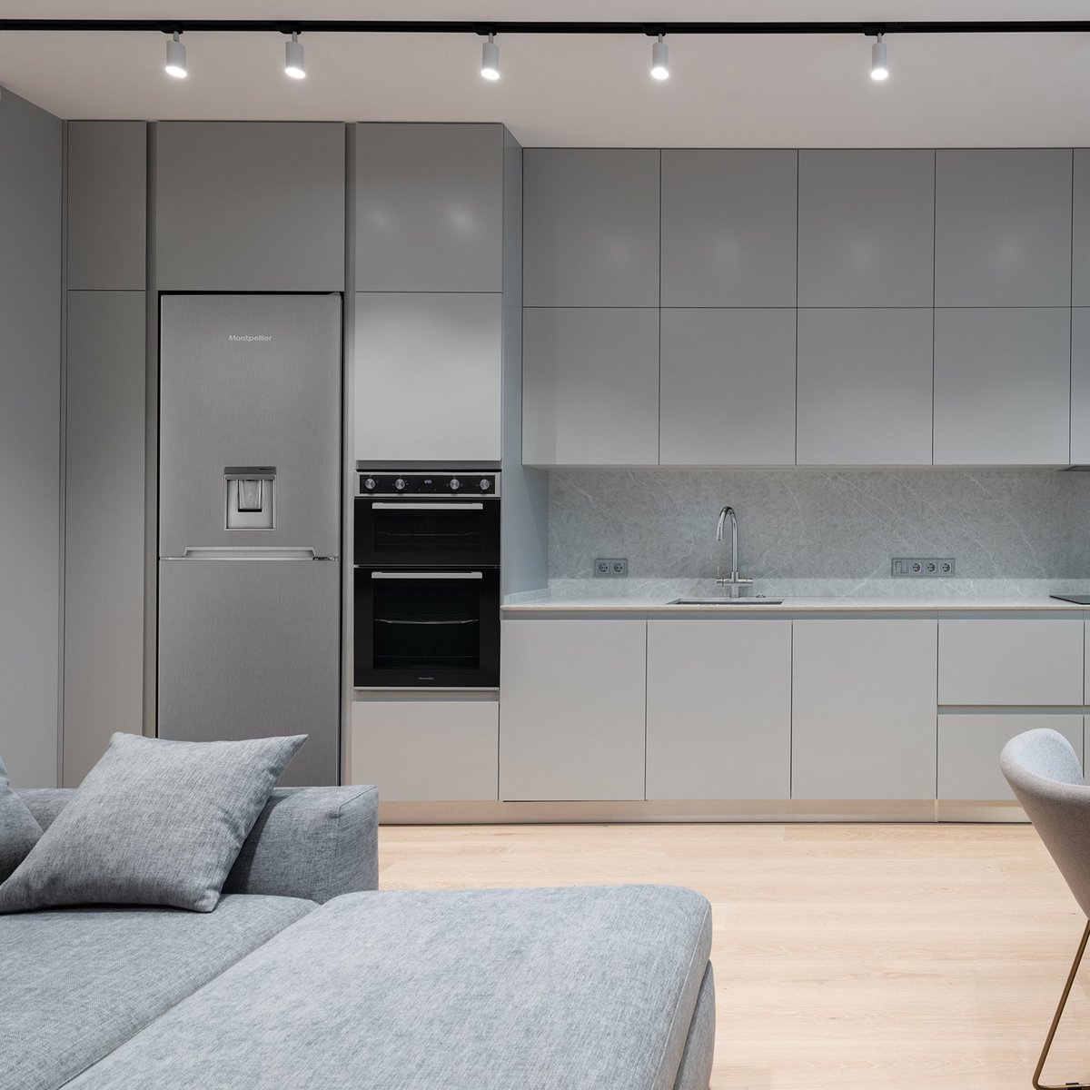 Our award winning MFF185DX offers a touch of class to your kitchen, with an Inox finish and chilled water dispenser.
#Fridge #Freezer #summer 
Buy now at <a href="/amazon/">Amazon</a> -  bit.ly/montpam