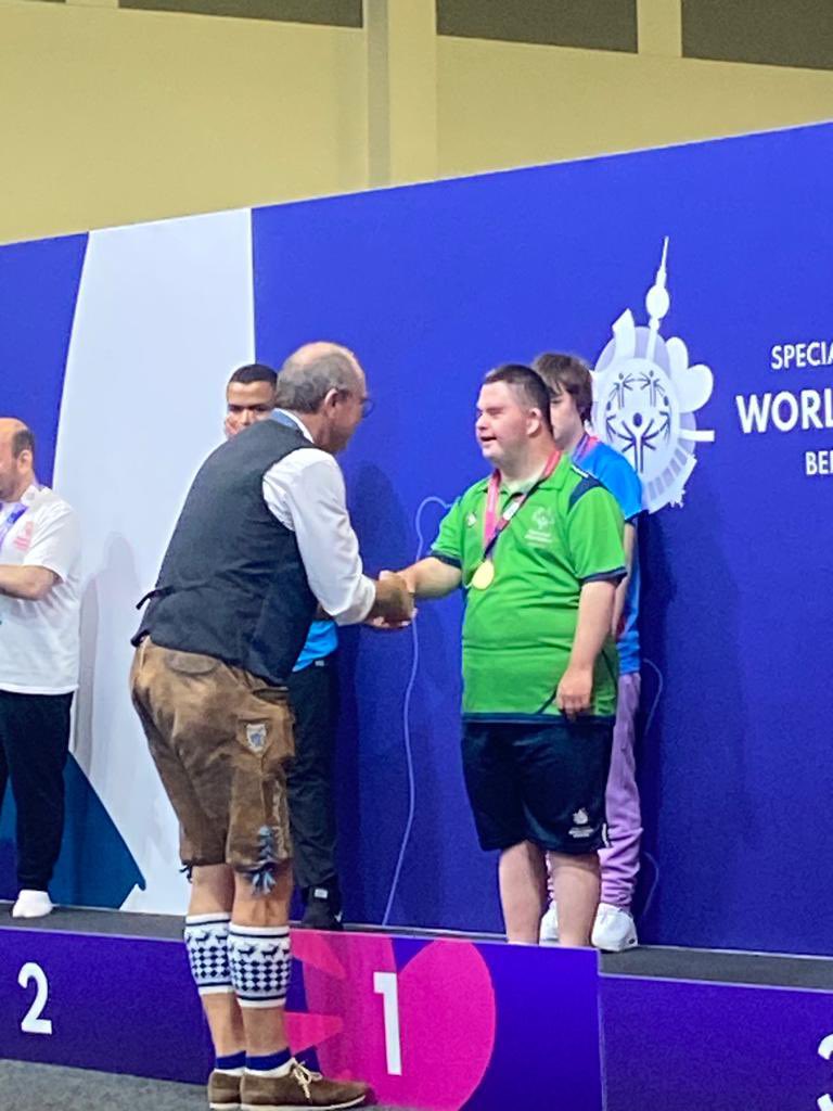 regdaly34's tweet photo. @SOIreland @TeamIrlSport  so proud of Eoin Daly just received his gold medal for men’s singles in Bocce 🇮🇪🇮🇪🇮🇪 GO TEAM IRELAND ❤️ https://t.co/zuQ1eEtZmR