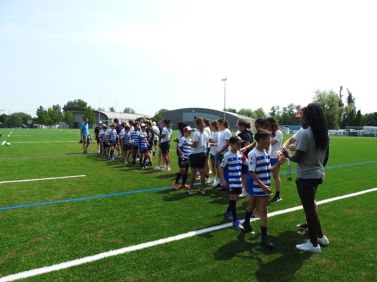𝗥𝗲𝘁𝗼𝘂𝗿 𝗲𝗻 𝗶𝗺𝗮𝗴𝗲𝘀 📸 Nos Jaunes et Bleues de l'équipe Élite 1 ont remporté la victoire face au Lou Rugby lors d'un match amical organisé à l'occasion de la fête inaugurale du Savigneux-Montbrison Rugby club samedi 17 juin. #asmromagnat #asmomnisports