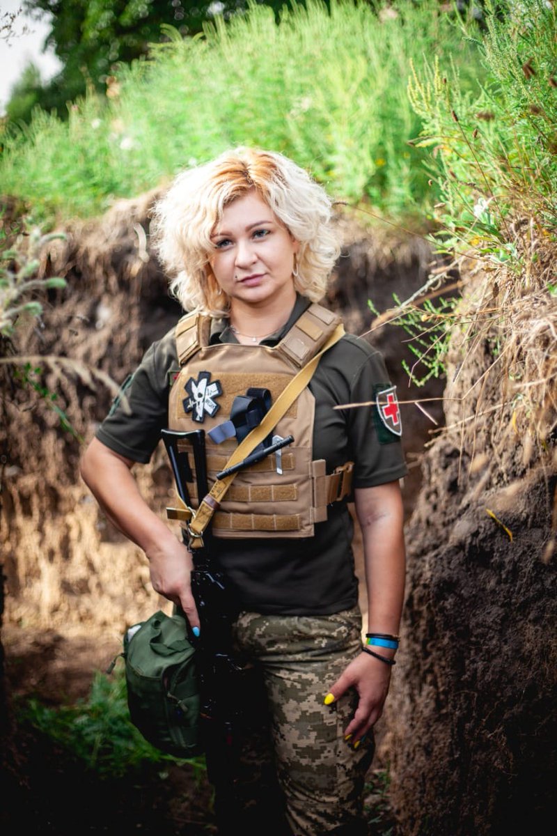 Callsign 'Palyanytsia' is a combat medic and a psychologist in the 122 Odesa TDF Brigade:
– I take care of all my brothers: monitoring their health, working at positions, evacuating, and constantly training them so that they can save themselves and each other.