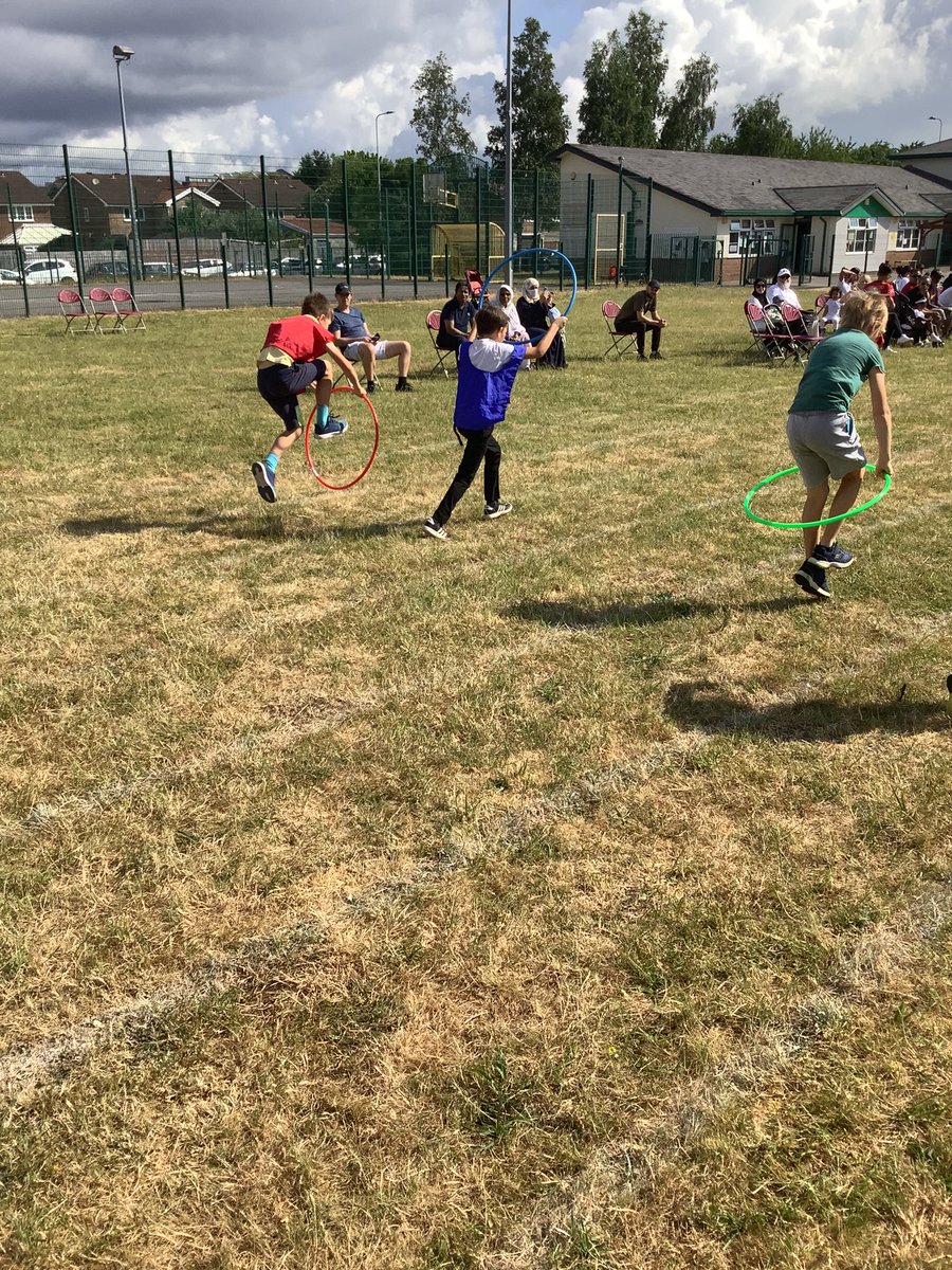 We thoroughly enjoyed our Sports Day races this morning! We are currently counting up the scores, whose house will win?! #WatchThisSpace <a href="/DosbarthSt/">Dosbarth St Teilo</a> <a href="/st_tathan/">Dosbarth St Tathan</a> @CSCJES @CSC_Wellbeing
