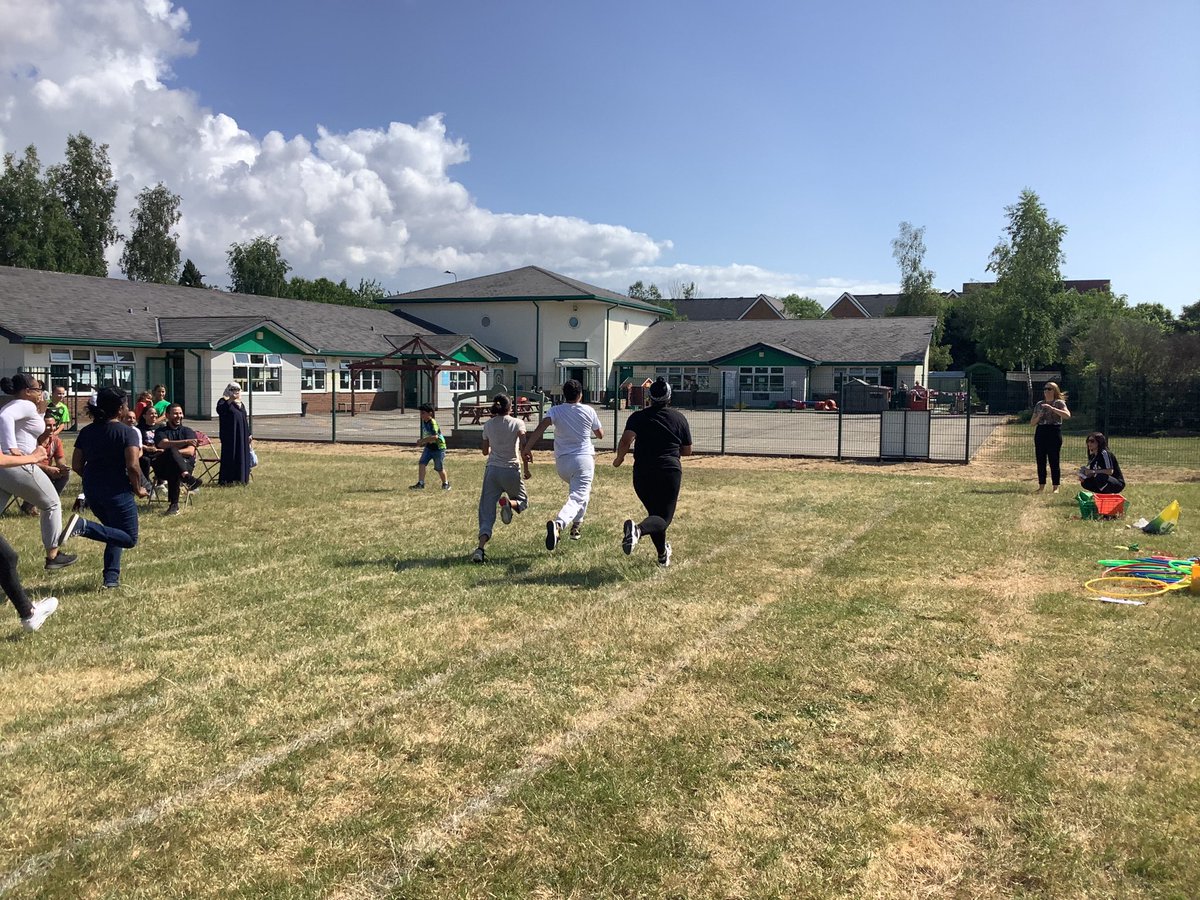 Da iawn to our lovely parents for taking part in the races this morning! <a href="/DosbarthSt/">Dosbarth St Teilo</a> <a href="/st_tathan/">Dosbarth St Tathan</a> @CSC_Wellbeing