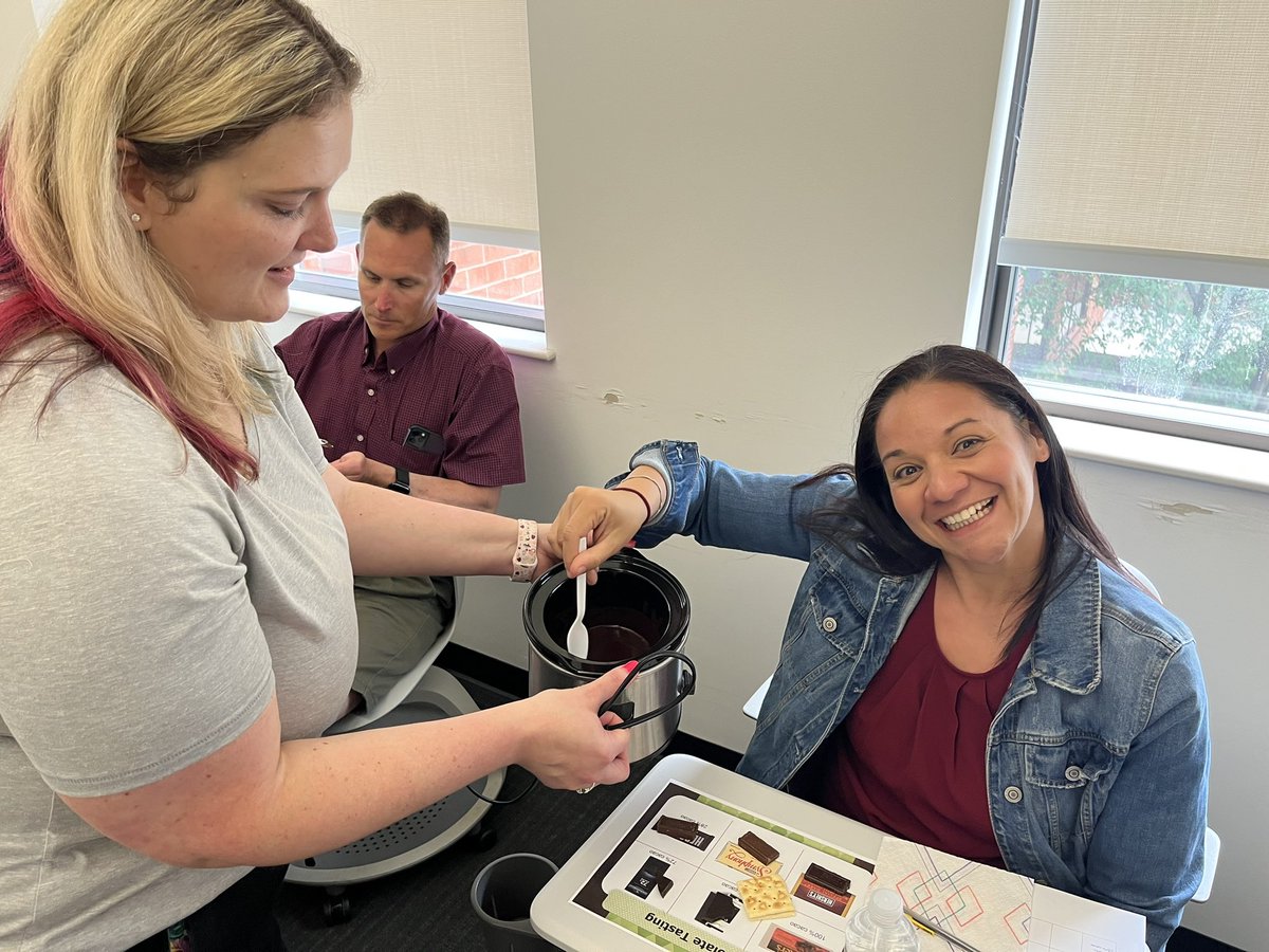 @AlbrightTExpL educators harnessing the power of community stakeholders in their classrooms through an immersive chocolate tasting seminar executed by @CulinaryWitman and Andy Hirneisen. Thank you for all the awesome learning today! @psuextension @AlbrightCollege #TExpL