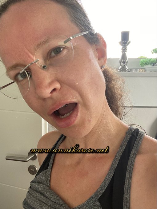 Sport bei 27 grad? Bin Ich bescheuert? Mehr gibts nur auf #onlyfans oder #bestfans https://t.co/LQKS<a href="/tag/bestfans"class="tags"><span>#bestfans</span></a><a href="/tag/onlyfans"class="tags"><span>#onlyfans</span></a>