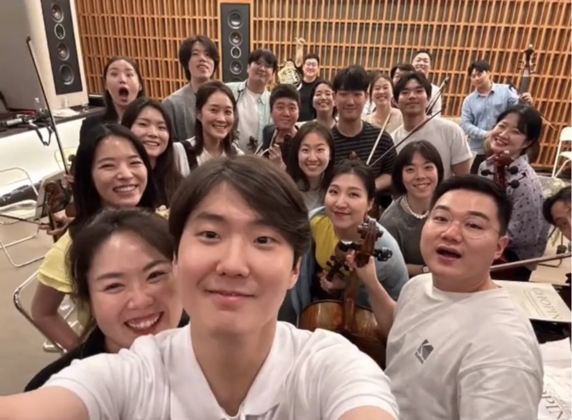 조 tweet media