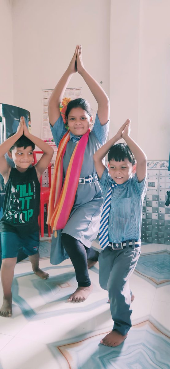 ANSARALAM7845's tweet image. 21st june International Yoga day @CSCBalVidyalaya , Haldikhora, Kochadhaman, kishanganj (Kids Well School) 
#CSCpeYoga #CSCSPV_Health
@moayush @CSCegov_ @CSCSPV_Health @moayush