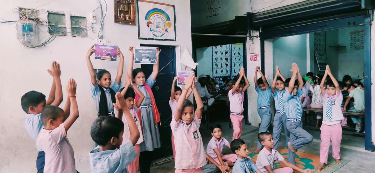 ANSARALAM7845's tweet image. 21st june International Yoga day @CSCBalVidyalaya , Haldikhora, Kochadhaman, kishanganj (Kids Well School) 
#CSCpeYoga #CSCSPV_Health
@moayush @CSCegov_ @CSCSPV_Health @moayush