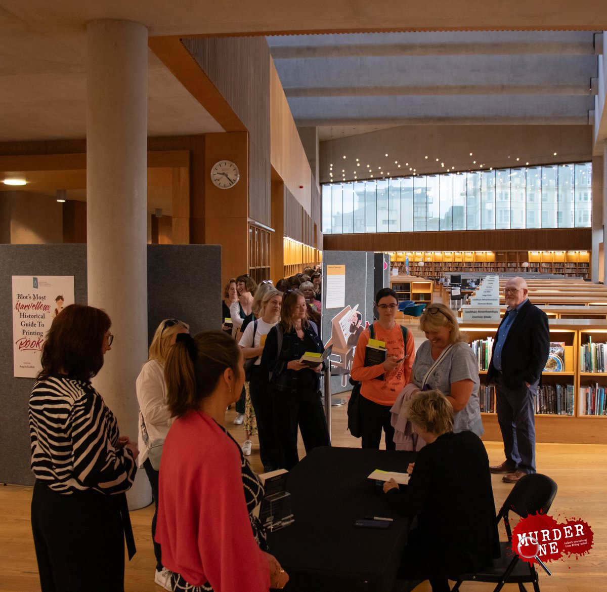 And what a queue for the book signing!!! Karin Slaughter at the @dlrLexIcon last night with #MurderOneFest #NCRM #PickUpATurner Credit: @GHollandPhoto 📸