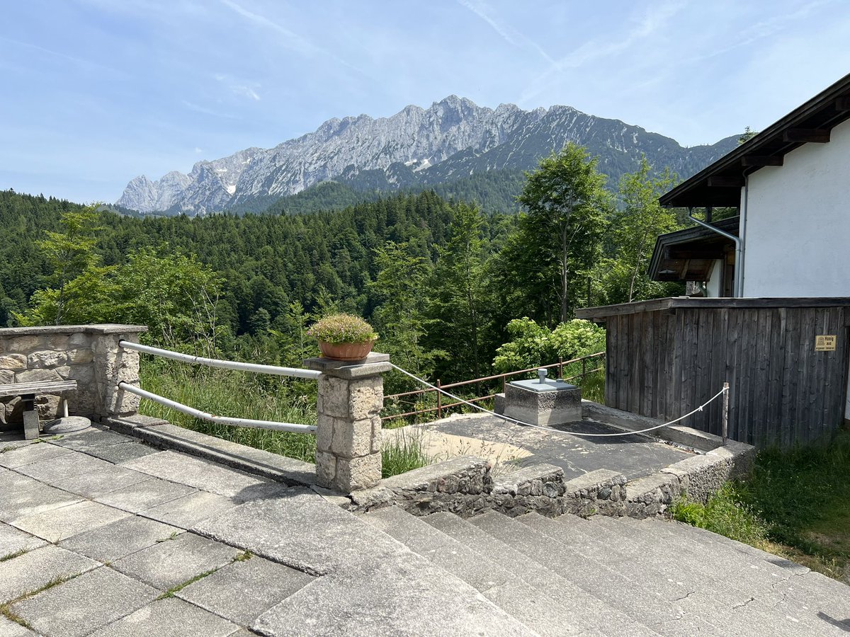 Ich habe heute 0,00039738 Bitcoin für zwei Pils bezahlt. Auf einer Berghütte in Österreich.

Das muss dieser Durchbruch sein, von dem alle sprechen. 

#crypto #bitcoin