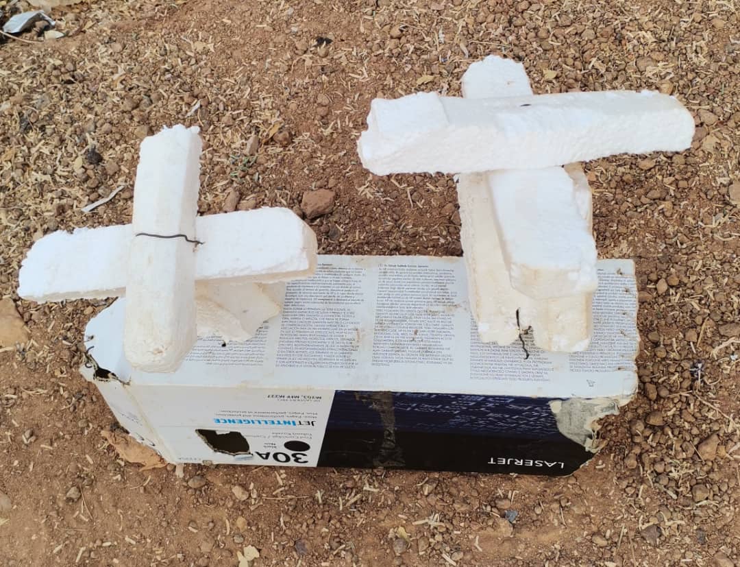 WFP_BurkinaFaso's tweet photo. " La créativité c'est une intelligence qui s'amuse " (Albert Einstein)

Des enfants de #Djibo au #BurkinaFaso 🇧🇫 ont laissé leur intelligence s’exprimer en utilisant des matériaux de récupération✌️🏾 https://t.co/K2yZ1AtTM9