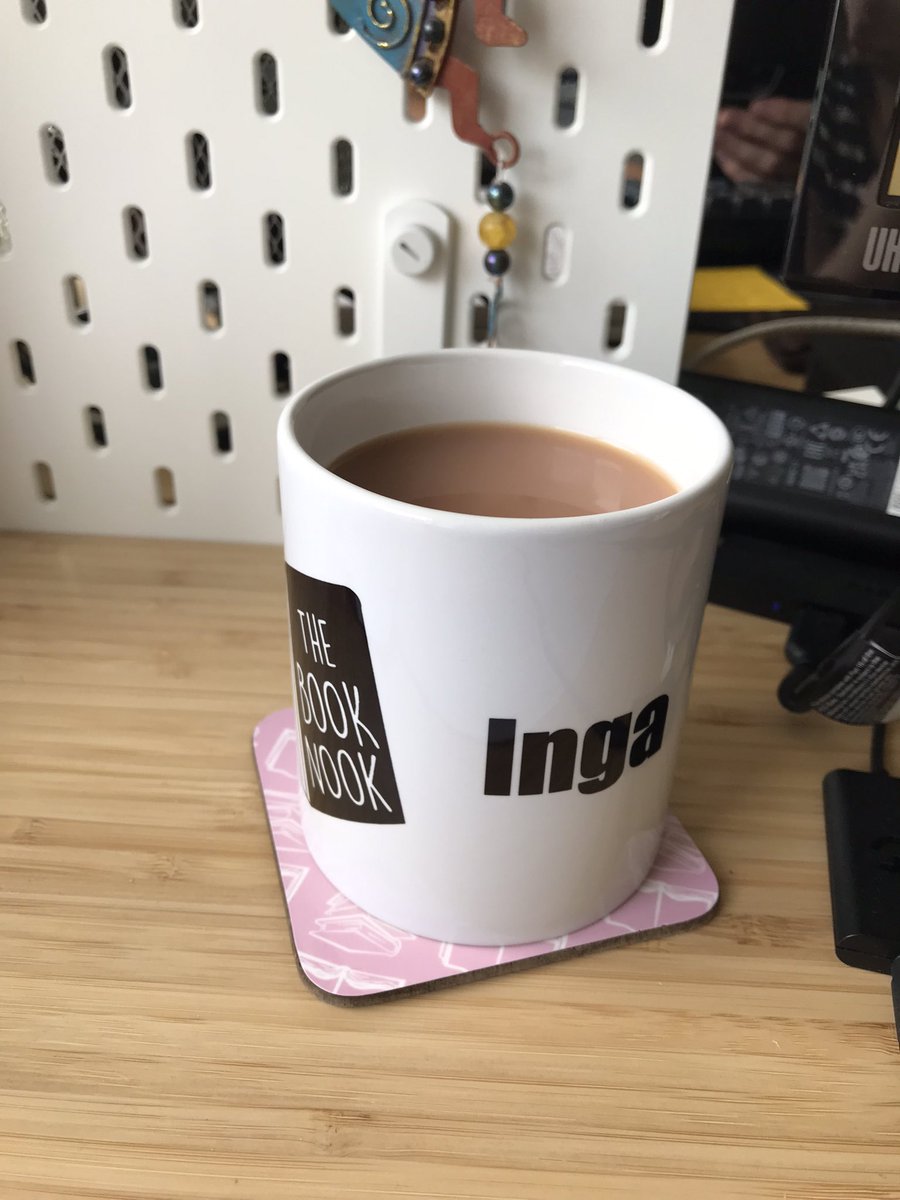 Had a fabulous time last night talking about This Wild, Wild Country with the wonderful <a href="/BookNook_Sarah/">The Book Nook Stewarton</a> ! And look what treasure I’ve been gifted 🤩🤩🤩

If you’re in or around Stewarton, pay s visit to this incredible indie book shop 📚