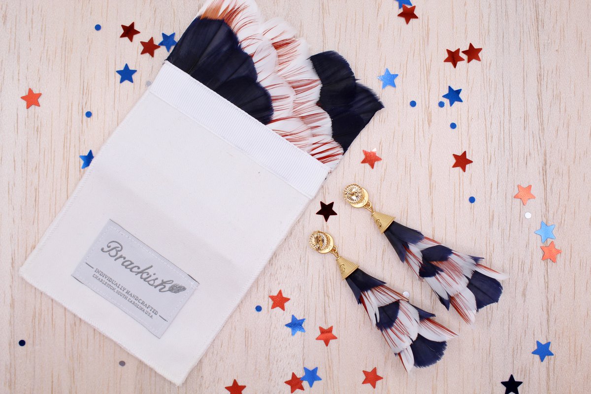 Just In: Freedom Collection 2023

Inspired by our nation’s flag and proudly handcrafted right here in America, these one-of-a-kind accessories embody your quintessential summer look. brackish.com/collections/pe…