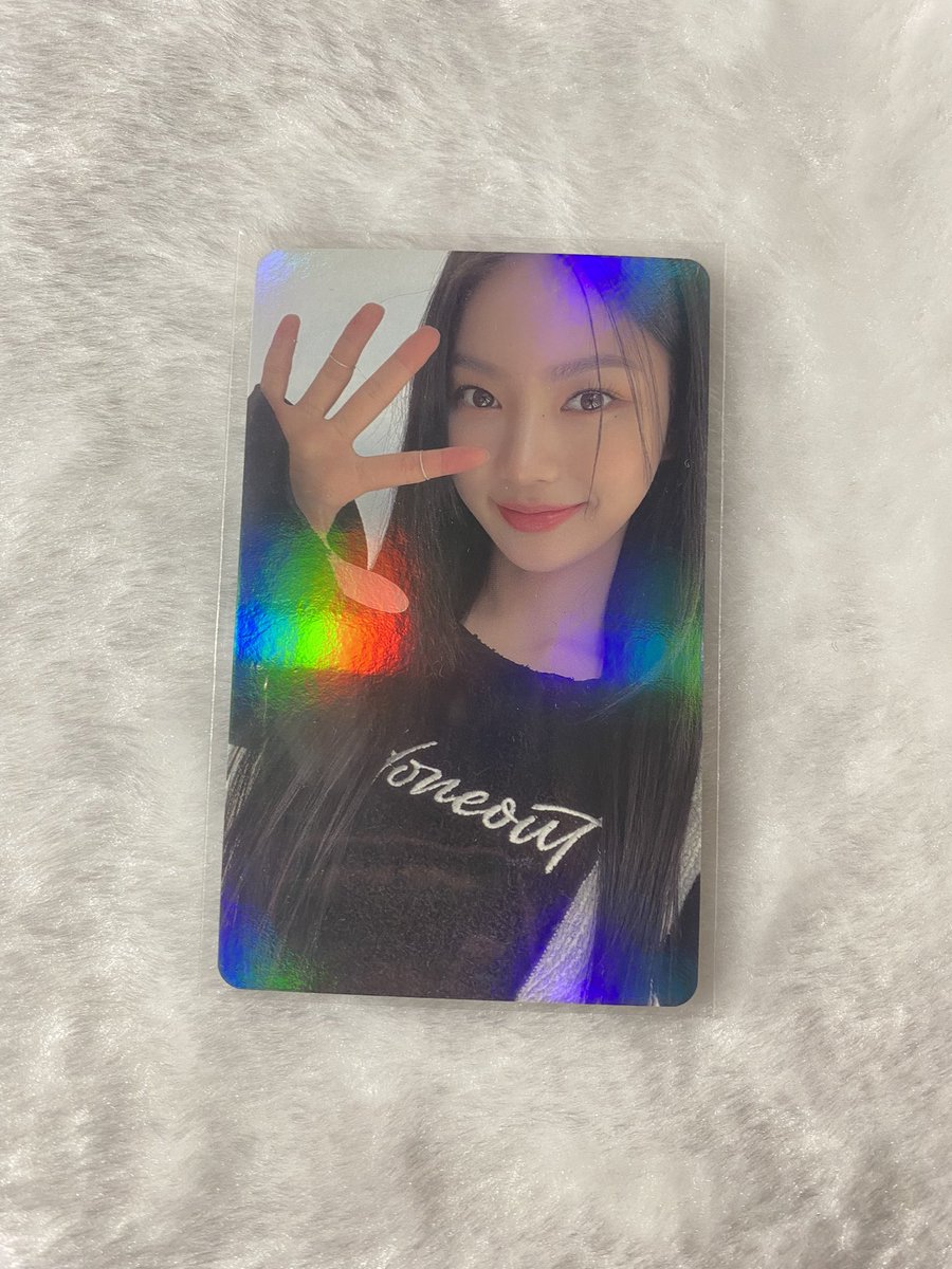 ꒰ stayc isa photocard satis ୨୧ devir ꒱ — fiyat : 90₺ — hasarsiz, dm’den detayli fotograf / video yollayabilirim — infomu okuduktan sonra mesaj atabilirsiniz ♡ 💳 : ib4n ♡ 🔖 : @staycsatis, @stayctakas, @staycsat, @trpctakas, @ggsatistakas, @ggtakassatis