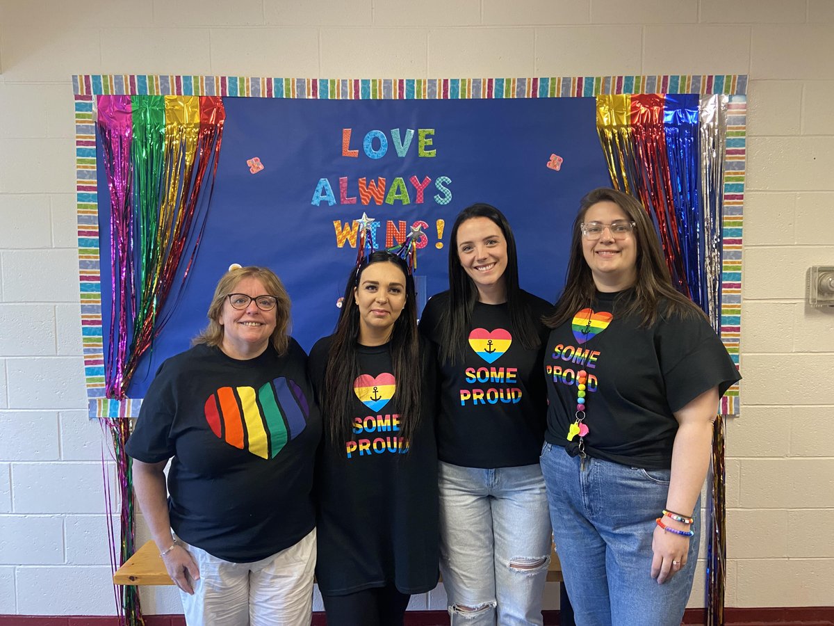 sjboscoschool's tweet image. Our staff are loud and proud at SJB! Go Eagles! @NLESDCA #nospaceforhate