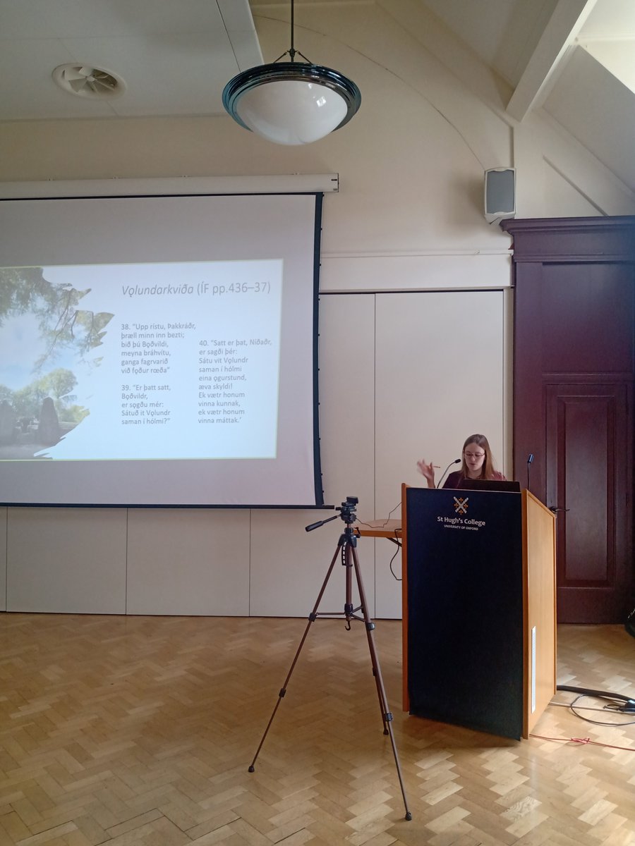 Third session @oldnorsepoetry  starts with Katherine Olley @bodypoliticsERC discussing the connections between Völundarkviða and the later Icelandic ballad tradition