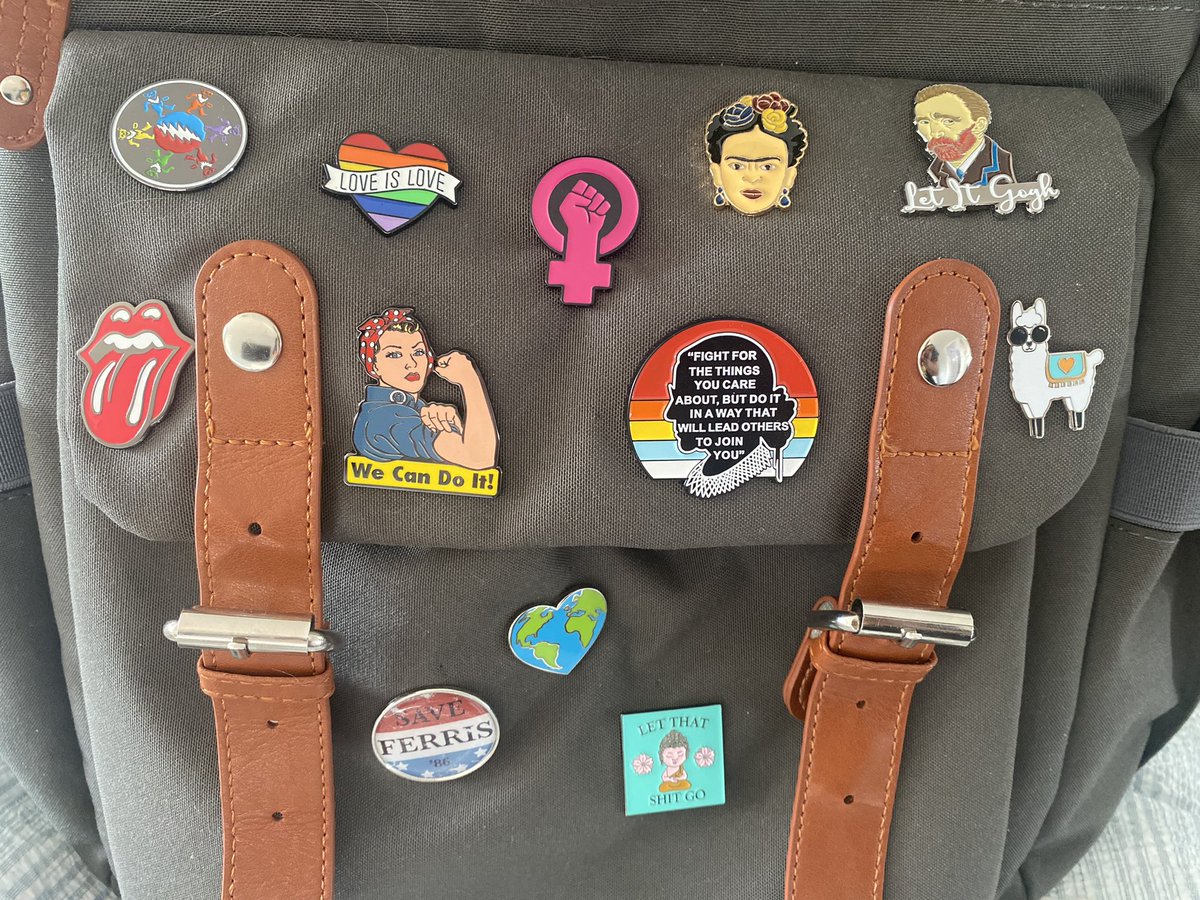 Meidas_Jules's tweet image. Whenever I travel people always comment on my pins ☺️ #LABound