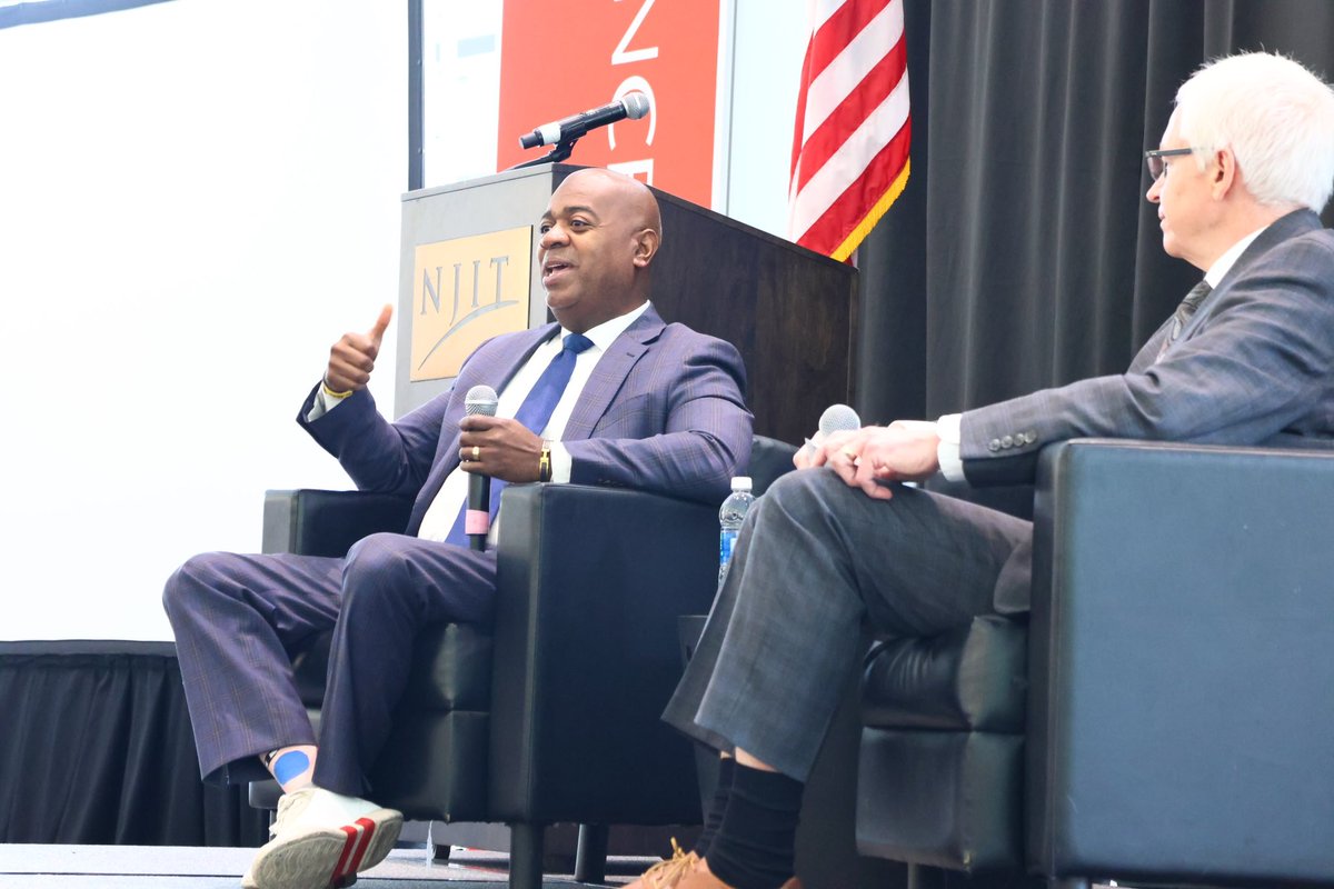 CityofNewarkNJ's tweet photo. Mayor @rasjbaraka joins the Newark Regional Business Partnership’s (@NewarkRBP) annual Eye Opener breakfast as guest speaker at @NJIT.
The mayor remarks on Newarks economic growth, achievements and ongoing efforts.
#Newarkandproudofit #Newarkforward https://t.co/cQ6MaBav5g
