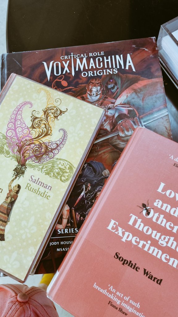 armusgrey's tweet photo. If you're not leaving the library a little bit giddy, you're doing it wrong. #summerreading #turkulibrary https://t.co/g9ZKJOCvjq