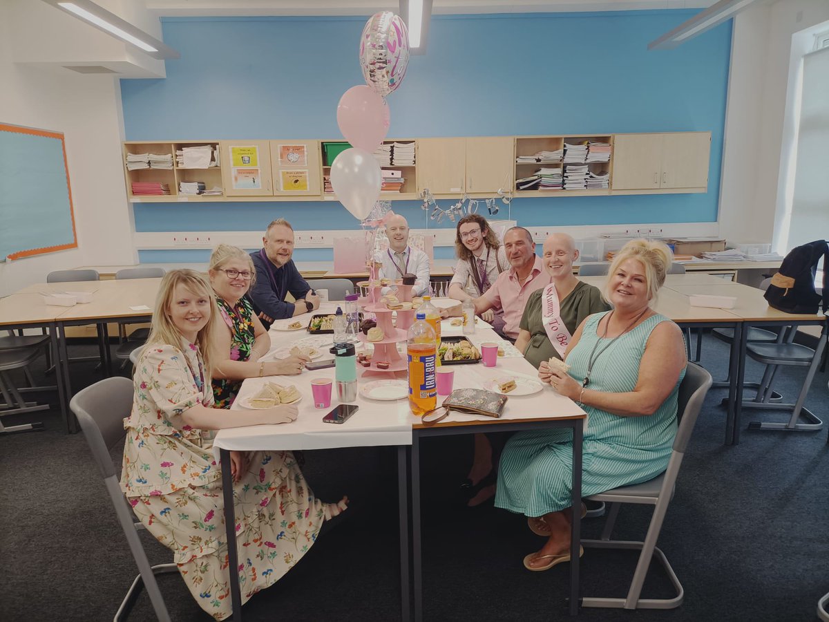 MrsMulholland1's tweet photo. Full of celebrations in the Maths Department! A retirement, a wedding &amp; a new baby on the way!! 💗 https://t.co/2Ppb6eSXMO