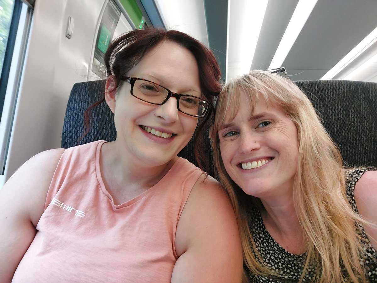 lindseyforster2's tweet photo. @GaryBarlow
Your #Westcountrywonders 🩷🖤
@ClarePaddon &amp; @lindseyforster2
are on their way to @KOKOLondon !! Save us a wristband @takethat !! 🫶🫶🫶xxx https://t.co/dCP8lNcKrW